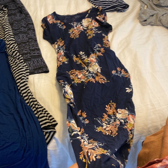 Maternity Dress Bundle - Picture 7 of 16